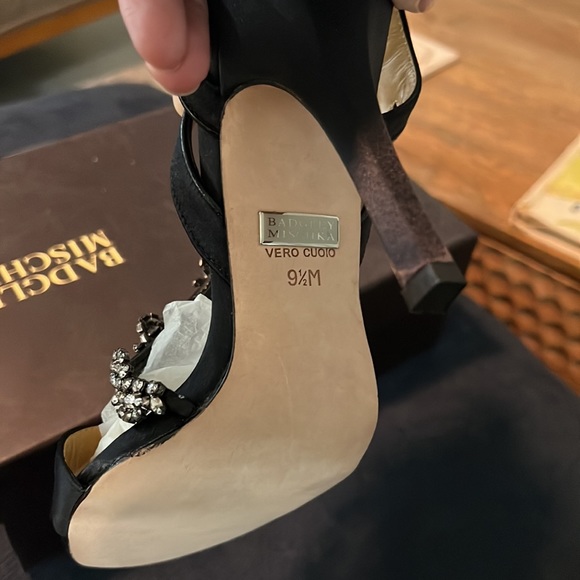 Never worn - Picture 4 of 5